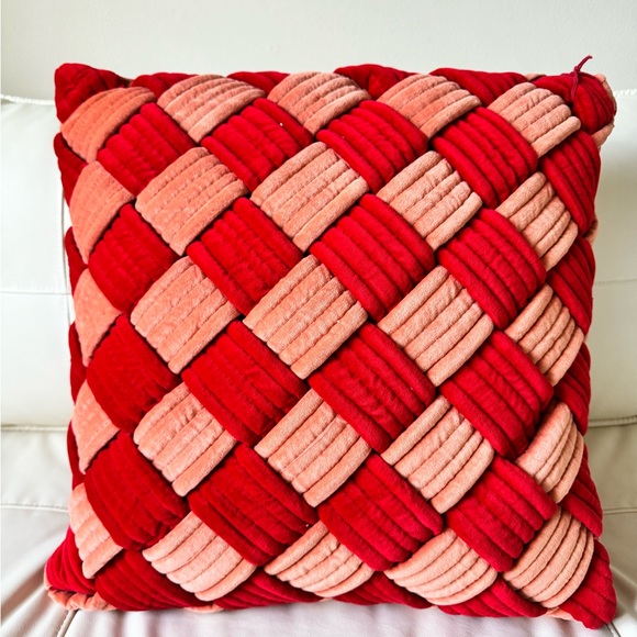 The World Traveler Collection India 20x20 Red Pink Braided Woven Velvet Pillow